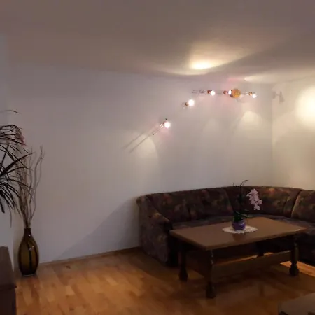 Panorama Apartment *